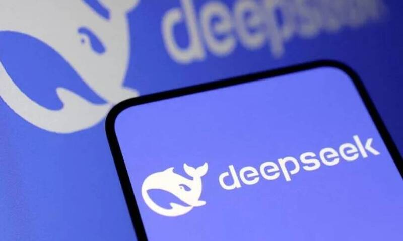 DeepSeek R2 呼之欲出:新模型或将再次改写 AI 行业格局-1 DeepSeek R2 呼之欲出:新模型或将再次改写 AI 行业格局-1