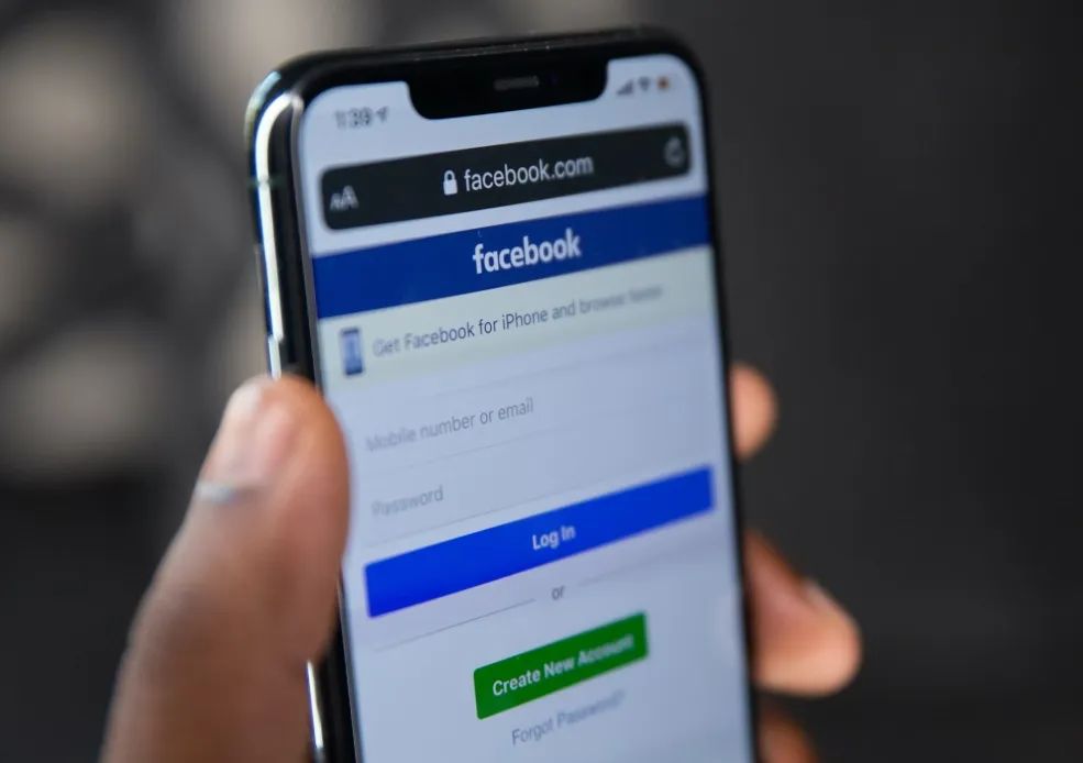 从游戏到电影，《我的世界》凭什么“抢钱”？