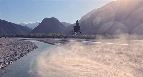 国外一公司推出“空中自行车”:可垂直起飞、极速200公里/时